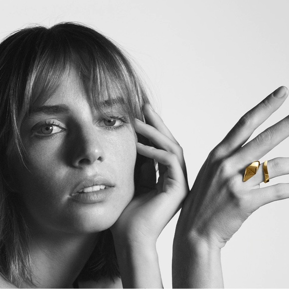 Meet your Posher, Yana - Picture 1 of 1